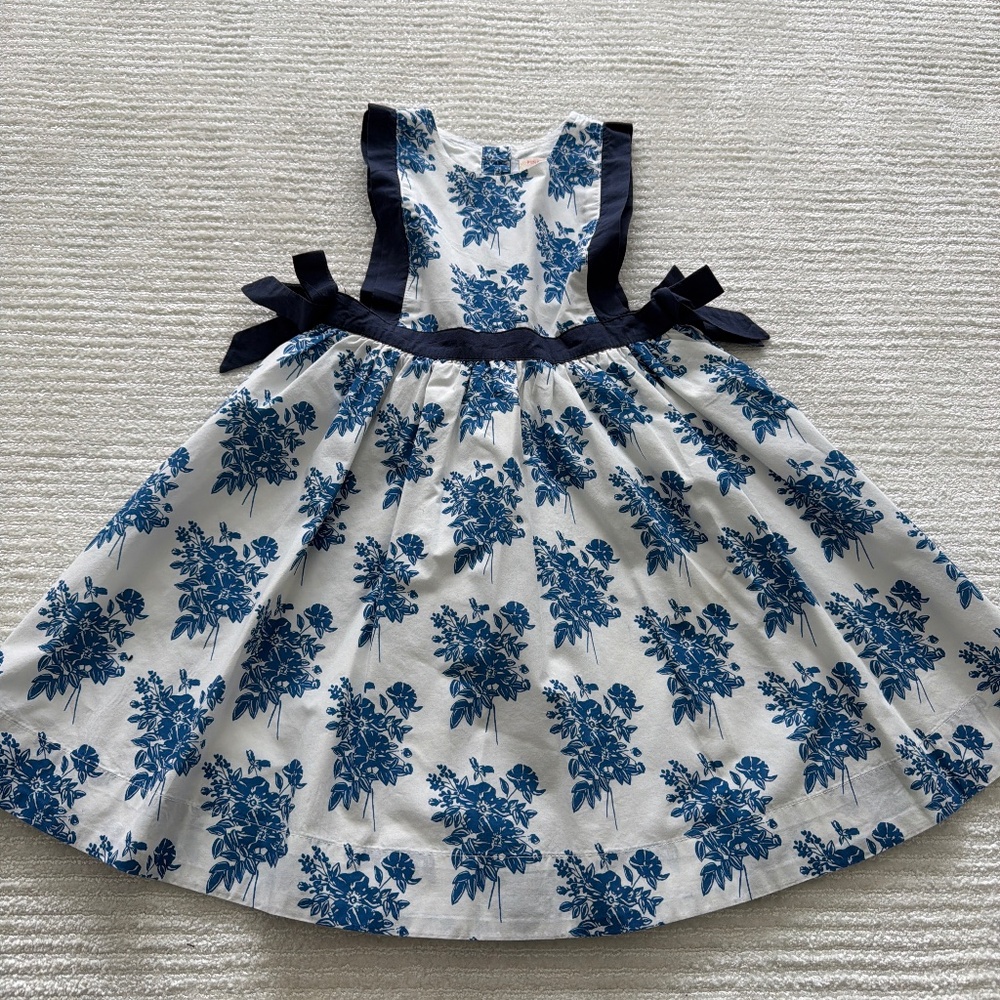 Pink Chicken dress size 5